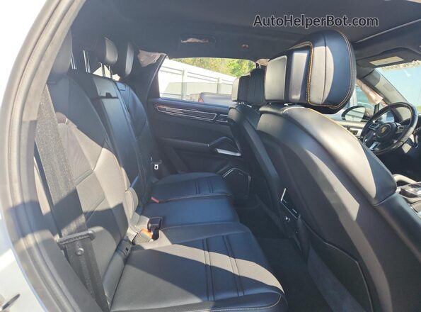 WP1AF2AY6NDA44506 2022 PORSCHE CAYENNE Белый Вид задних сидений