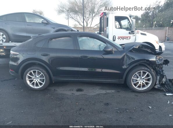 WP1BA2AY0NDA48070 2022 PORSCHE CAYENNE Черный Вид задней части салона