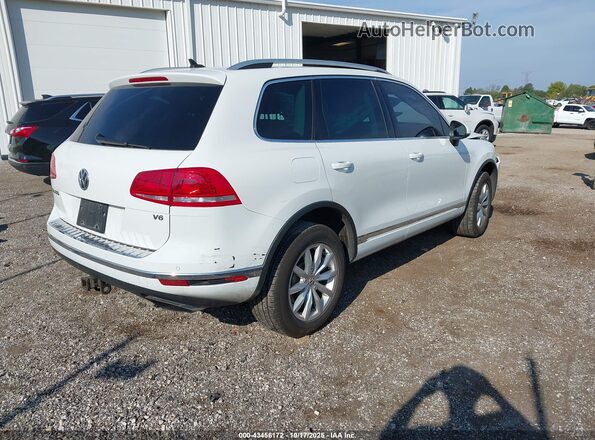 WVGEF7BP1HD003335 2017 VOLKSWAGEN TOUAREG White Tył prawy