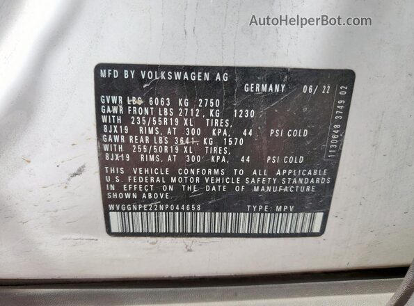 WVGGNPE22NP044658 2022 VOLKSWAGEN ID.4 White Vista de la etiqueta del VIN