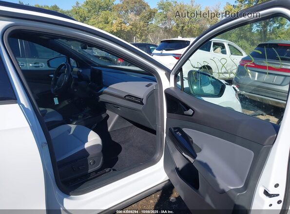 WVGTMPE20MP041371 2021 VOLKSWAGEN ID.4 White Սալոնի դիմացի տեսք