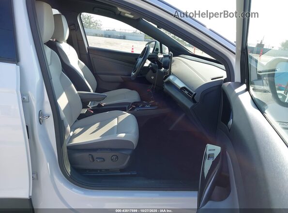 WVGUNPE24NP070780 2022 VOLKSWAGEN ID.4 White Front interior view