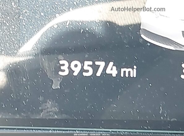 WVGUNPE2XNP044247 2022 VOLKSWAGEN ID.4 Red 