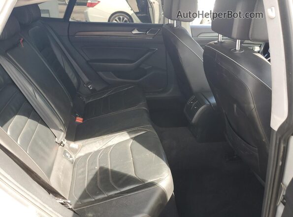 WVWCR7AN9KE028424 2019 VOLKSWAGEN ARTEON Серебряный Вид задних сидений