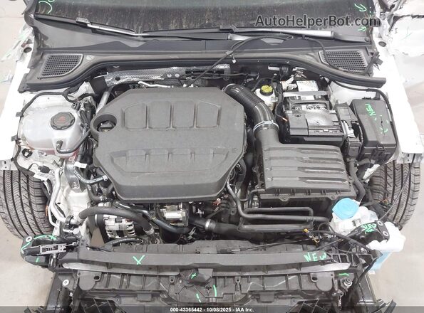 WVWLA7CD1SW211662 2025 VOLKSWAGEN GOLF White Vista trasera