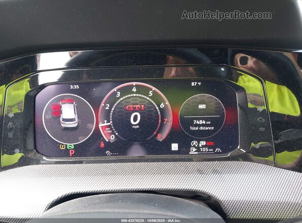 WVWLA7CDXSW221865 2025 VOLKSWAGEN GOLF White Vista de los asientos traseros