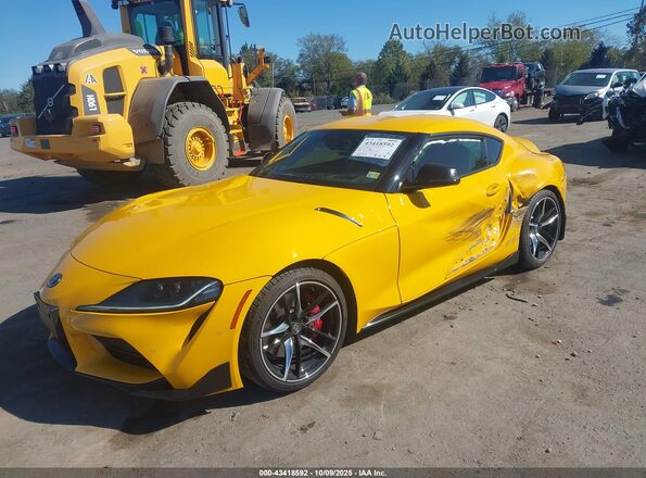 WZ1DB0C07NW046969 2022 TOYOTA GR SUPRA Yellow Vista tres cuartos delantera izquierda