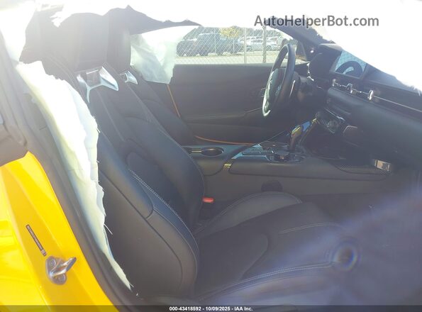 WZ1DB0C07NW046969 2022 TOYOTA GR SUPRA Yellow Vista interior delantera