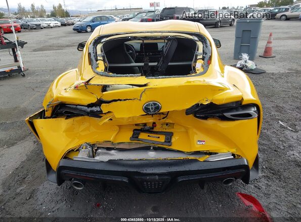 WZ1DB2C07MW042060 2021 TOYOTA GR SUPRA Yellow 