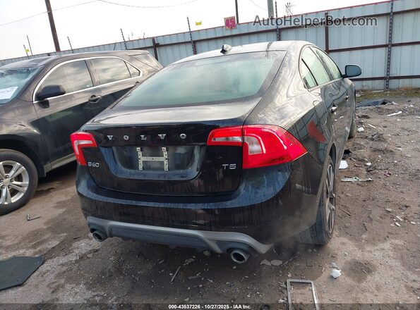YV126MFL3H2423939 2017 VOLVO S60 Черный 
