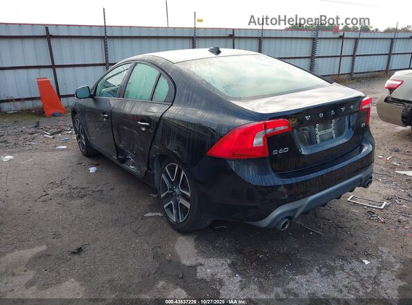 YV126MFL3H2423939 2017 VOLVO S60 Черный Задняя левая четверть
