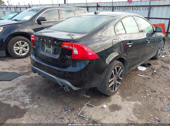 YV126MFL3H2423939 2017 VOLVO S60 Черный Задняя правая четверть