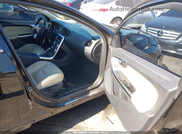 YV126MFL6H2433963 2017 VOLVO S60 Black Front interior view