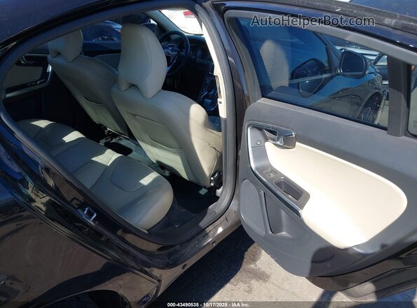 YV126MFL6H2433963 2017 VOLVO S60 Black VIN sticker view