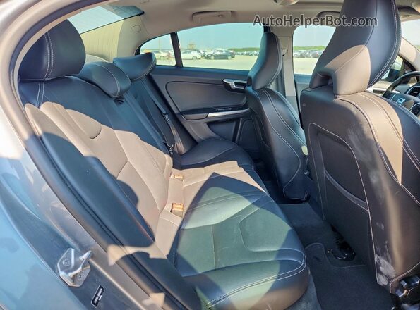 YV126MFL8H2438419 2017 VOLVO S60 Gray 