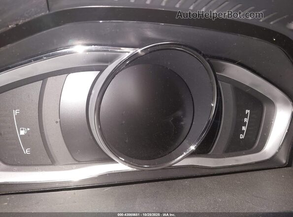 YV140MEK6H1367679 2017 VOLVO V60 Silver სალონის 360-გრადუსიანი ხედი