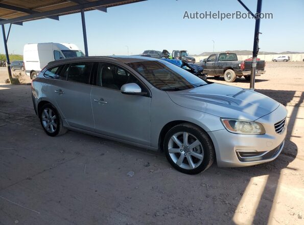 YV140MEK9G1300749 2016 VOLVO V60 Серебряный Передняя правая четверть