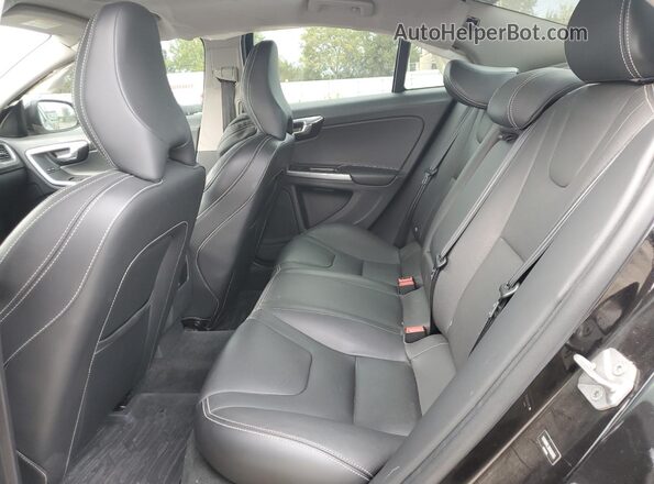 YV140MTL2H2426765 2017 VOLVO S60 Black Հետևի նստատեղերի տեսք
