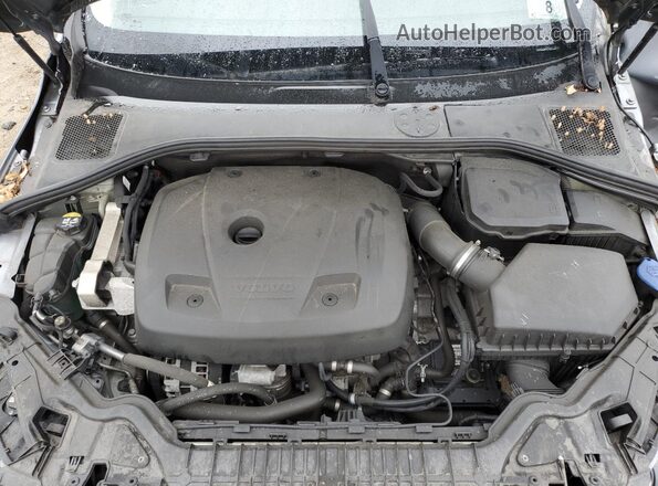 YV140MTL7J2461887 2018 VOLVO S60 Silver Rear interior view