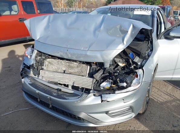 YV140MTL8J2450624 2018 VOLVO S60 Gray Вид спереду