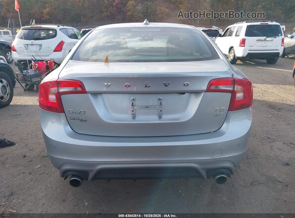 YV140MTL8J2450624 2018 VOLVO S60 Gray 