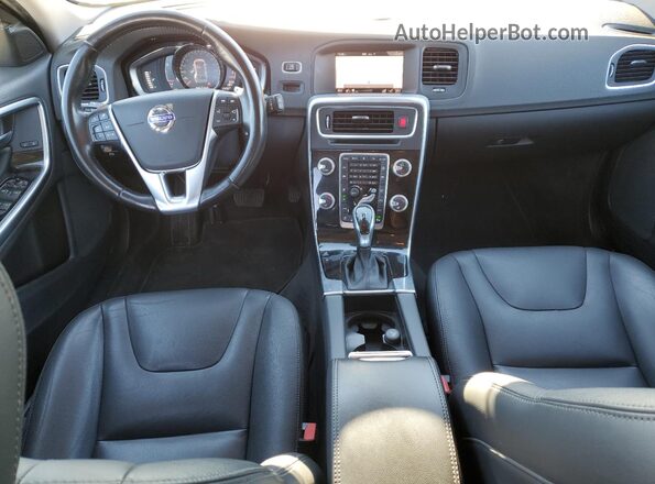 YV149MSL3J2383812 2018 VOLVO V60 White ხელსაწყოთა პანელის ხედი
