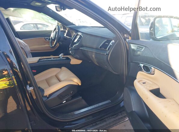YV4062PAXP1907283 2023 VOLVO XC90 Black Вид салону спереду