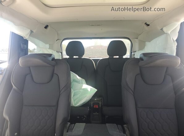 YV4062PB9S1376580 2025 VOLVO XC90 White Widok tylnych siedzeń