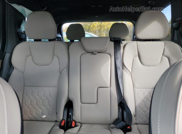YV4062PBXS1362106 2025 VOLVO XC90 Silver 