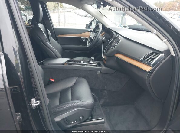 YV4062PV9P1902238 2023 VOLVO XC90 Black 