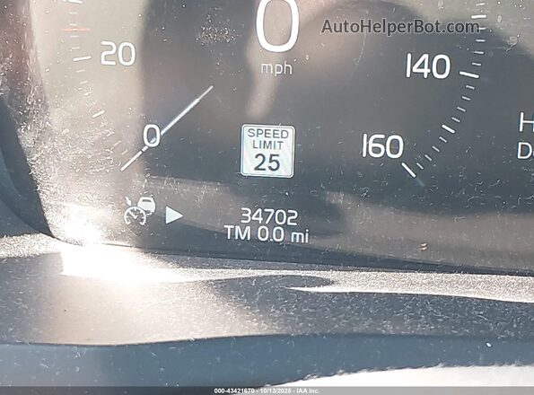 YV4102CK0M1720666 2021 VOLVO XC90 Gray 