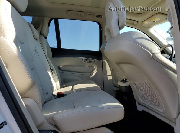 YV4102CK5L1530666 2020 VOLVO XC90 White უკანა სალონის ხედი