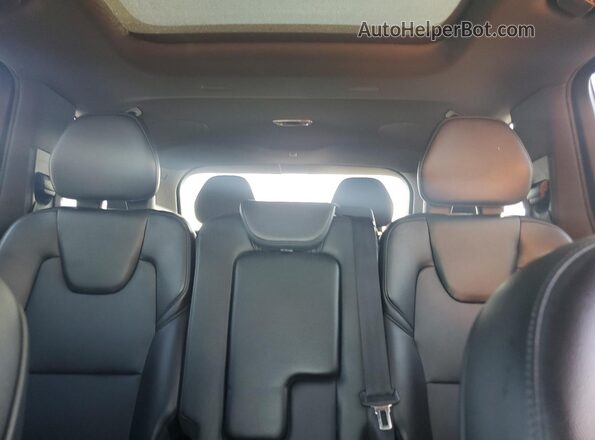 YV4102CKXK1424065 2019 VOLVO XC90 White Rear interior view