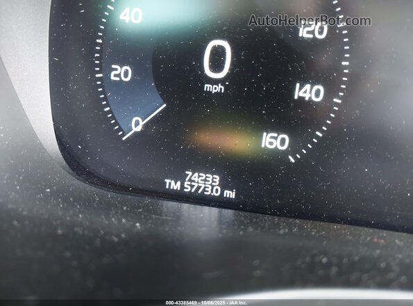 YV4102DL4M1860713 2021 VOLVO XC60 White Vista de los asientos traseros