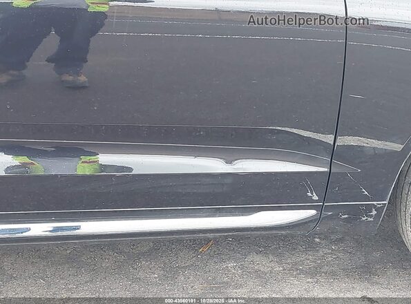 YV4102DL6M1699569 2021 VOLVO XC60 Black 