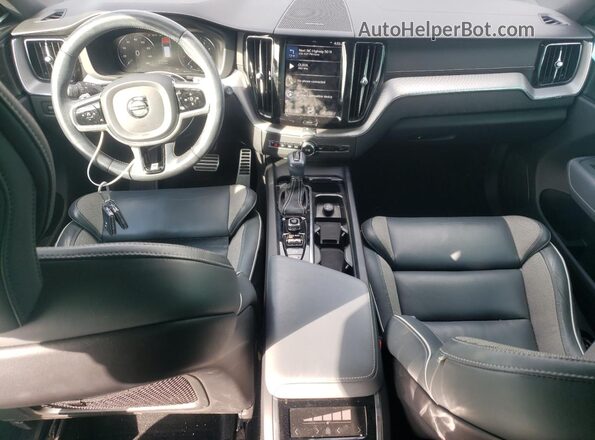 YV4102DM8L1489191 2020 VOLVO XC60 Silver Առջևի վահանակի տեսք