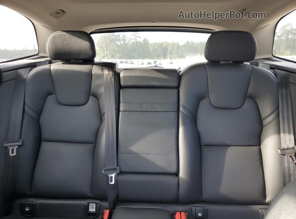 YV4102RK0L1494280 2020 VOLVO XC60 Silver Vista de los asientos traseros