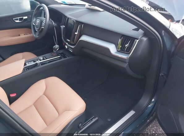 YV4102RK2L1560862 2020 VOLVO XC60 Blue წინა სალონის ხედი