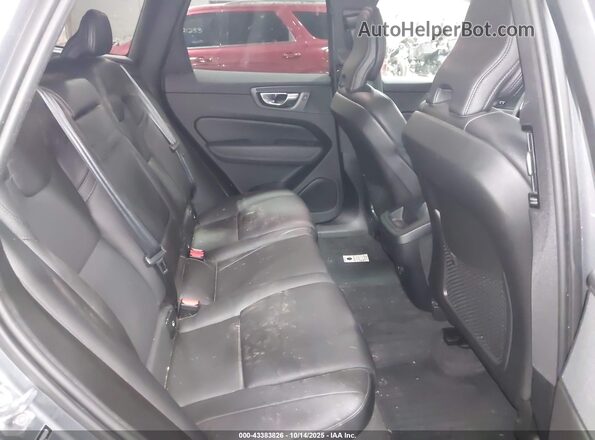 YV4102RK3M1822289 2021 VOLVO XC60 Gray Widok naklejki z numerem VIN