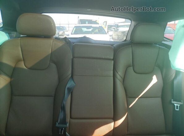 YV4102RK8M1822787 2021 VOLVO XC60 Gray Հետևի նստատեղերի տեսք