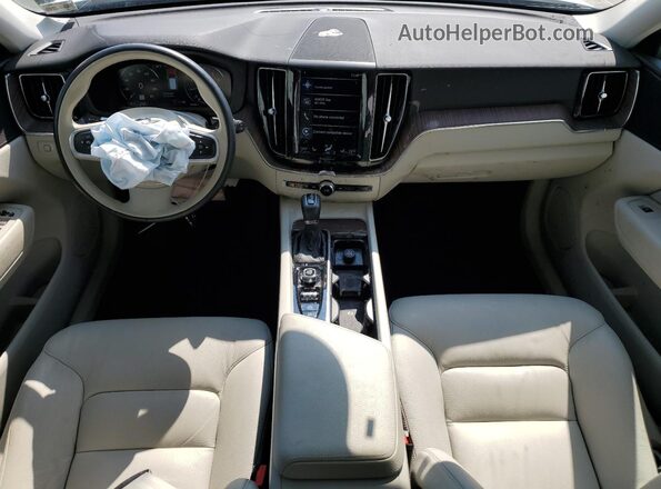 YV4102RKXM1868900 2021 VOLVO XC60 Белый Вид панели приборов