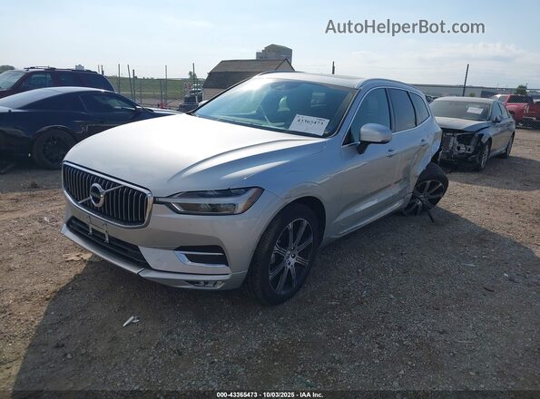 YV4102RL6L1610073 2020 VOLVO XC60 Silver Առջևի ձախ երեք քառորդ տեսարան