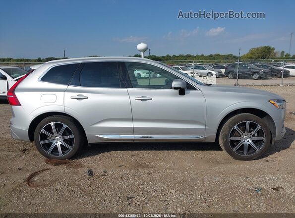 YV4102RL6L1610073 2020 VOLVO XC60 Silver Սալոնի հետևի տեսք