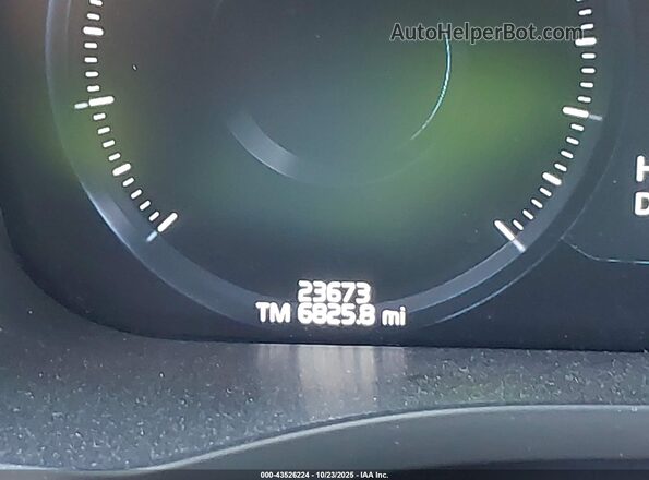 YV4102RL6M1825986 2021 VOLVO XC60 Gray 
