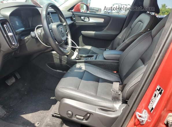 YV4162UK0L2319270 2020 VOLVO XC40 Red Vista interior delantera