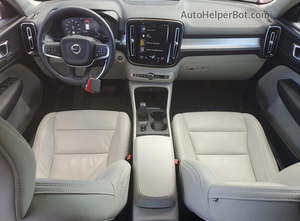 YV4162UK1K2074820 2019 VOLVO XC40 Red Vista del salpicadero