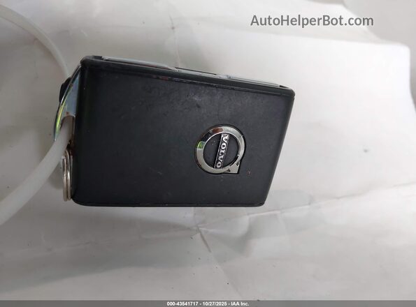 YV4162UK2L2325765 2020 VOLVO XC40 Black Vista del salpicadero