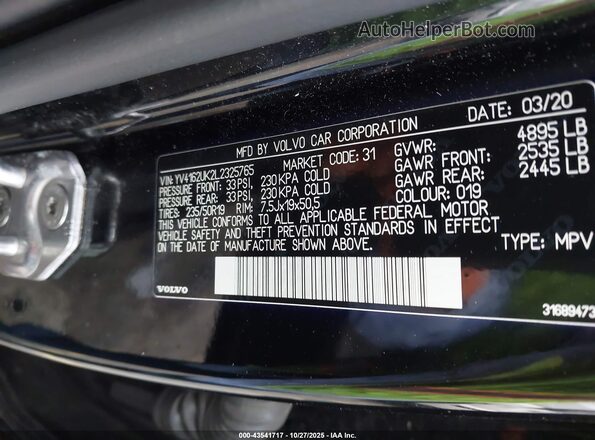 YV4162UK2L2325765 2020 VOLVO XC40 Black Vista del compartimento del motor