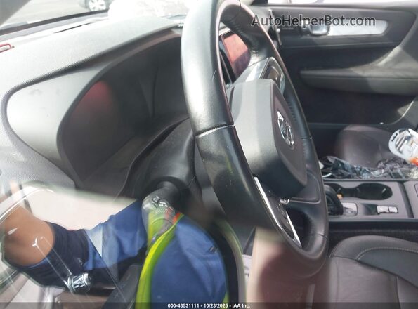 YV4162UK4K2074858 2019 VOLVO XC40 Серебряный Вид задних сидений