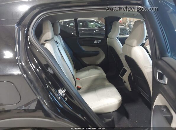 YV4162UK4L2204591 2020 VOLVO XC40 Black VIN կոդի պիտակի տեսք
